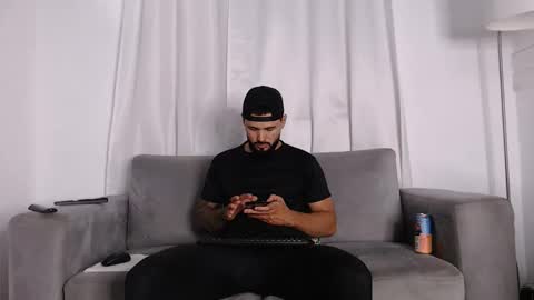 Handsomen online show from 03/25/26, 01:00