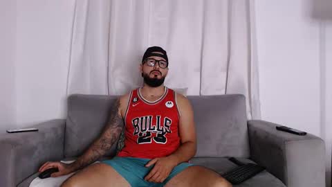 Handsomen online show from 04/07/26, 02:23