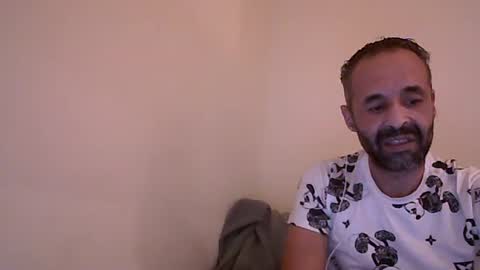 handsomepenis20cm online show from 10/23/25, 01:16