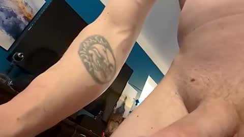 Snapshot of handsomerob42 chatting on 02/02/26, 08:07 handsomerob42 online show from 02/02/26, 08:07