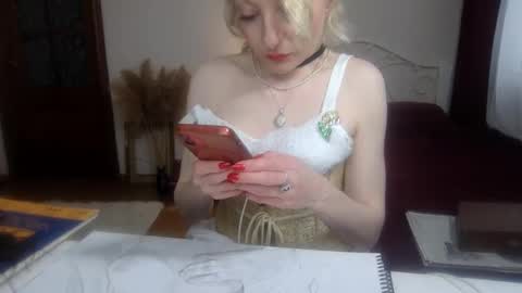 Ada Adelaida online show from 03/10/25, 11:21