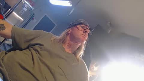 Handystudman online show from 01/17/26, 03:44