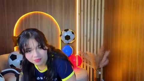 Follow me.. Live 730 to 1400 online show from 07/03/26, 12:44