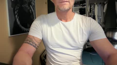 hanky online show from 12/30/24, 09:48