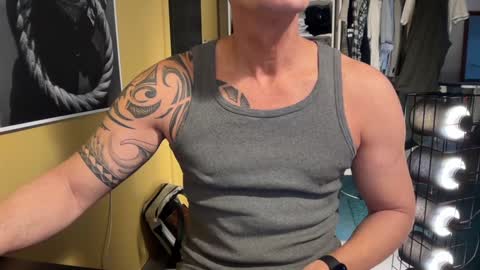 hanky online show from 12/31/24, 12:36