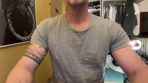 hanky online show from 01/20/25, 05:16