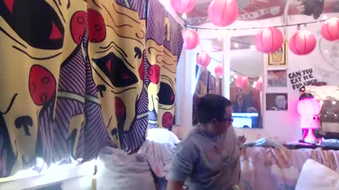 Snapshot of hankrams chatting on 10/04/25, 07:23 hank rams online show from 10/04/25, 07:23