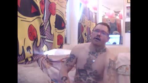 hank rams online show from 03/25/26, 04:24