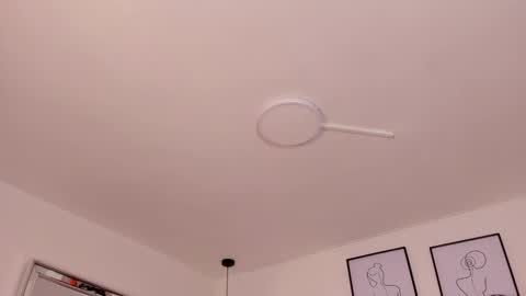 hanna__evans_ online show from 10/24/25, 12:01