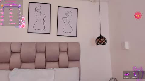 hanna__evans_ online show from 11/19/25, 11:54