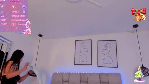 hanna__evans_ online show from 12/17/25, 11:16