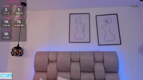 hanna__evans_ online show from 03/25/26, 12:44