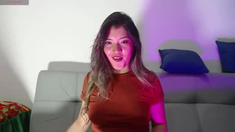 Hanna  online show from 12/23/25, 12:08