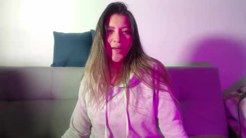 Hanna  online show from 03/19/26, 12:14