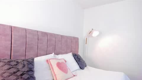 hanna_bunny15 online show from 02/27/26, 09:48