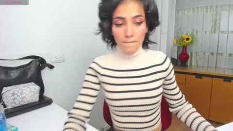 Sara online show from 12/16/25, 09:42