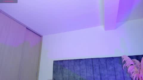 hanna_connorss online show from 12/13/25, 11:43