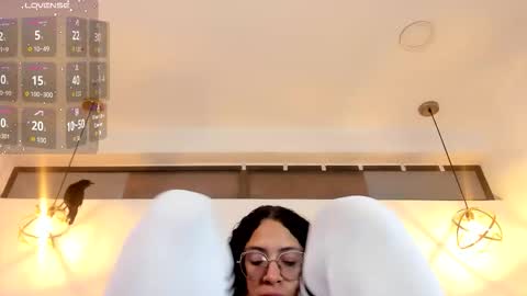 HANNA online show from 10/25/25, 01:29