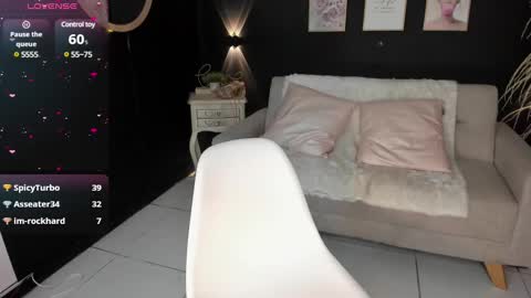  im Hanna online show from 12/23/24, 06:05