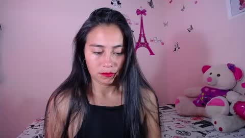 Snapshot of hanna_girl21 chatting on 07/13/26, 05:49 HANNA online show from 07/13/26, 05:49