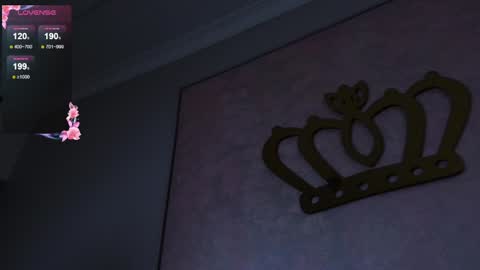 Snapshot of hanna_kiim chatting on 01/18/25, 04:42 online show from 01/18/25, 04:42