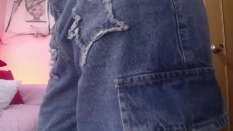 hanna_lamber online show from 10/21/25, 10:49