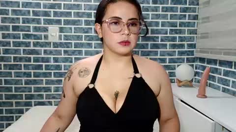 hanna_moons online show from 06/12/26, 03:05