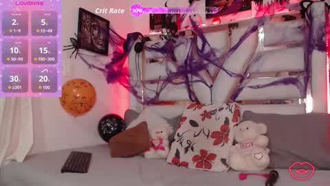 hanna_plum online show from 10/08/25, 03:04