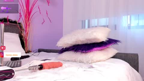 Hanna  online show from 12/28/24, 10:34