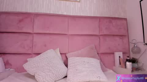  Hanna  online show from 10/09/25, 03:26