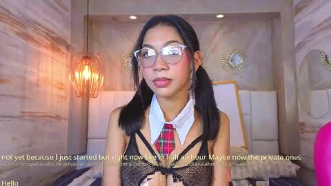 hanna_vic online show from 04/17/26, 10:02