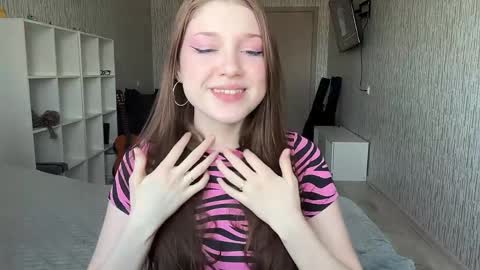 hanna_webber online show from 06/01/26, 08:27