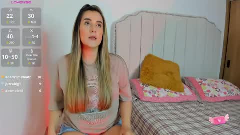 Snapshot of hannaa86 chatting on 02/15/25, 12:04 Hanna online show from 02/15/25, 12:04