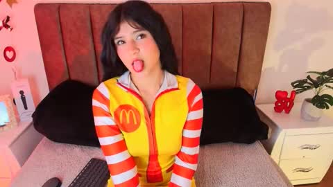 Hanna 3 online show from 02/08/26, 02:53