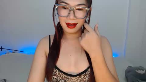 Hannah online show from 10/20/25, 03:51