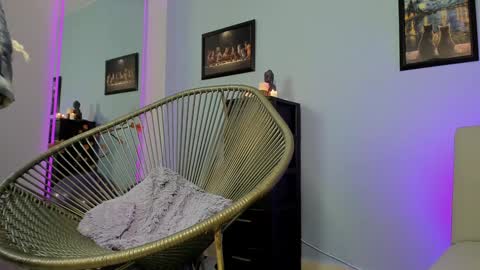 Snapshot of hannachris chatting on 01/04/25, 11:38 Hanna online show from 01/04/25, 11:38