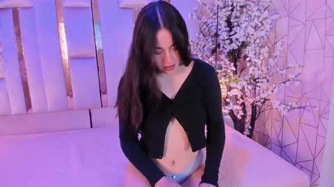 hannacollins_2 online show from 09/27/25, 01:05