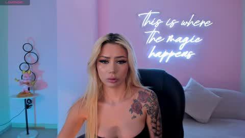  Hanna Connor  online show from 02/12/25, 09:01