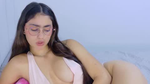 Snapshot of hannaconnorr chatting on 12/18/25, 06:08 Hanna Connor online show from 12/18/25, 06:08