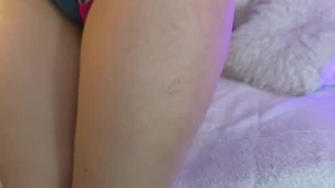 hannacruzsj online show from 11/26/25, 09:27