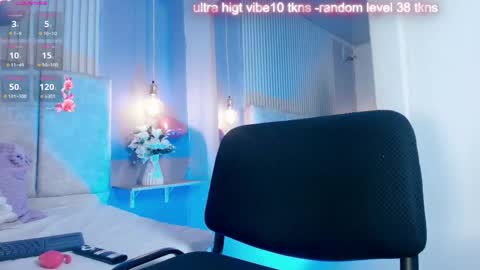 hannadanniels online show from 04/25/26, 02:47