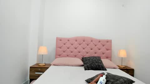 Snapshot of hannah_bernard chatting on 02/21/26, 07:48 Hannah online show from 02/21/26, 07:48