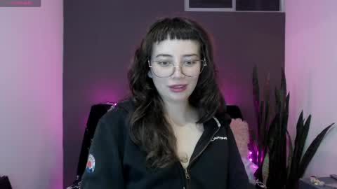 HannahHexx online show from 04/25/26, 05:43