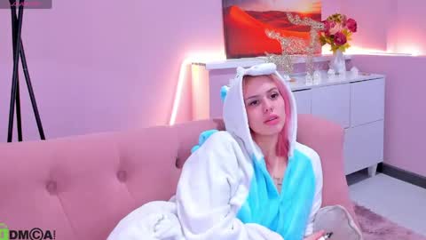 HannahMckay online show from 04/15/26, 01:29