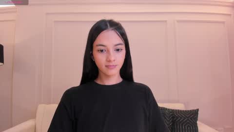 Snapshot of hannahjamesx chatting on 12/07/24, 06:37 HANNAH J online show from 12/07/24, 06:37