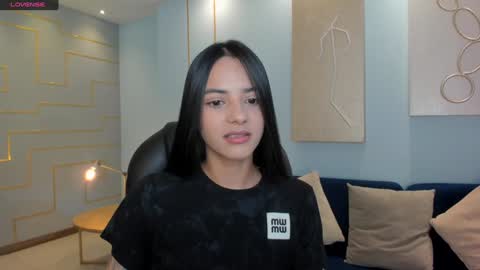 Snapshot of hannahjamesx chatting on 02/04/25, 06:49 HANNAH J online show from 02/04/25, 06:49