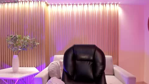 HANNAH J online show from 07/27/26, 12:34