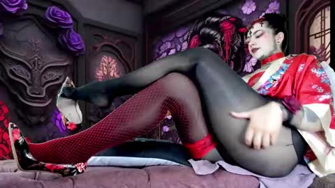 FOLLOW ME INTA MOONXMAFE online show from 03/11/25, 01:05