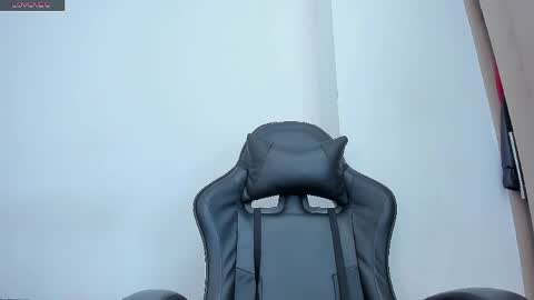 Hanna Independent Model online show from 04/25/26, 01:41