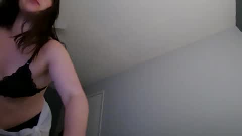 Hanna  Bananas online show from 01/23/25, 03:58